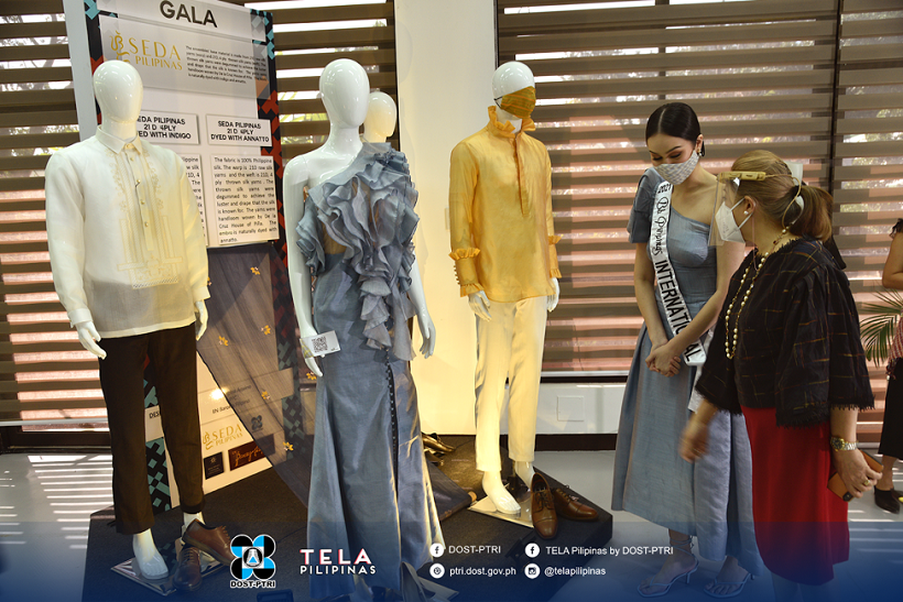Ms. Hannah Arnold and DOST PTRI Dir. Celia Elumba in TELA Exhibition