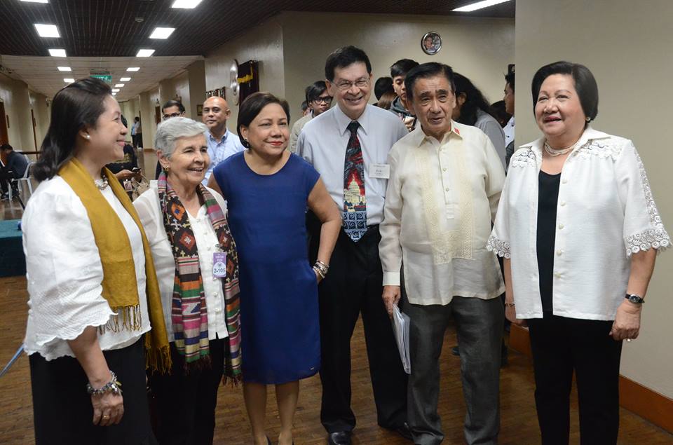 DCBE and VIPs while waiting for SLBL